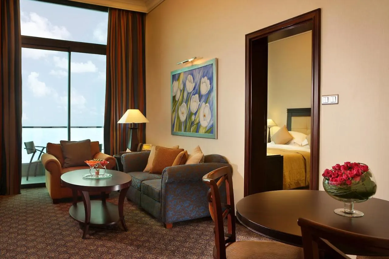 Raouche Arjaan By Rotana Aparthotel Beirut