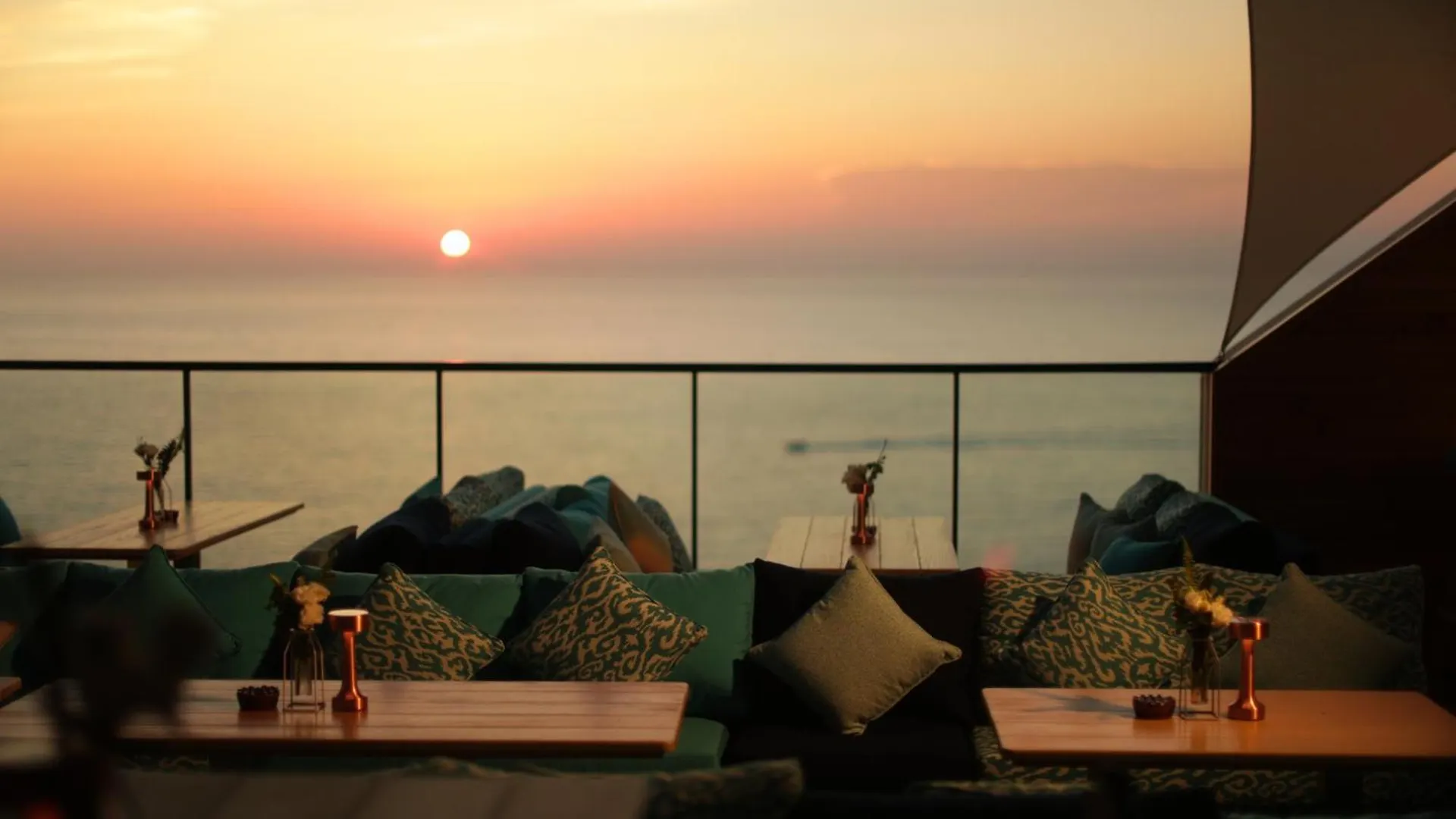 Raouche Arjaan By Rotana Aparthotel Beirut Lebanon