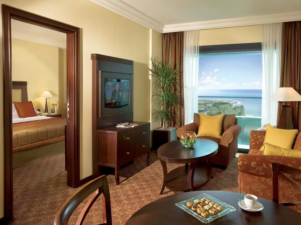 Raouche Arjaan By Rotana Aparthotel Beirut