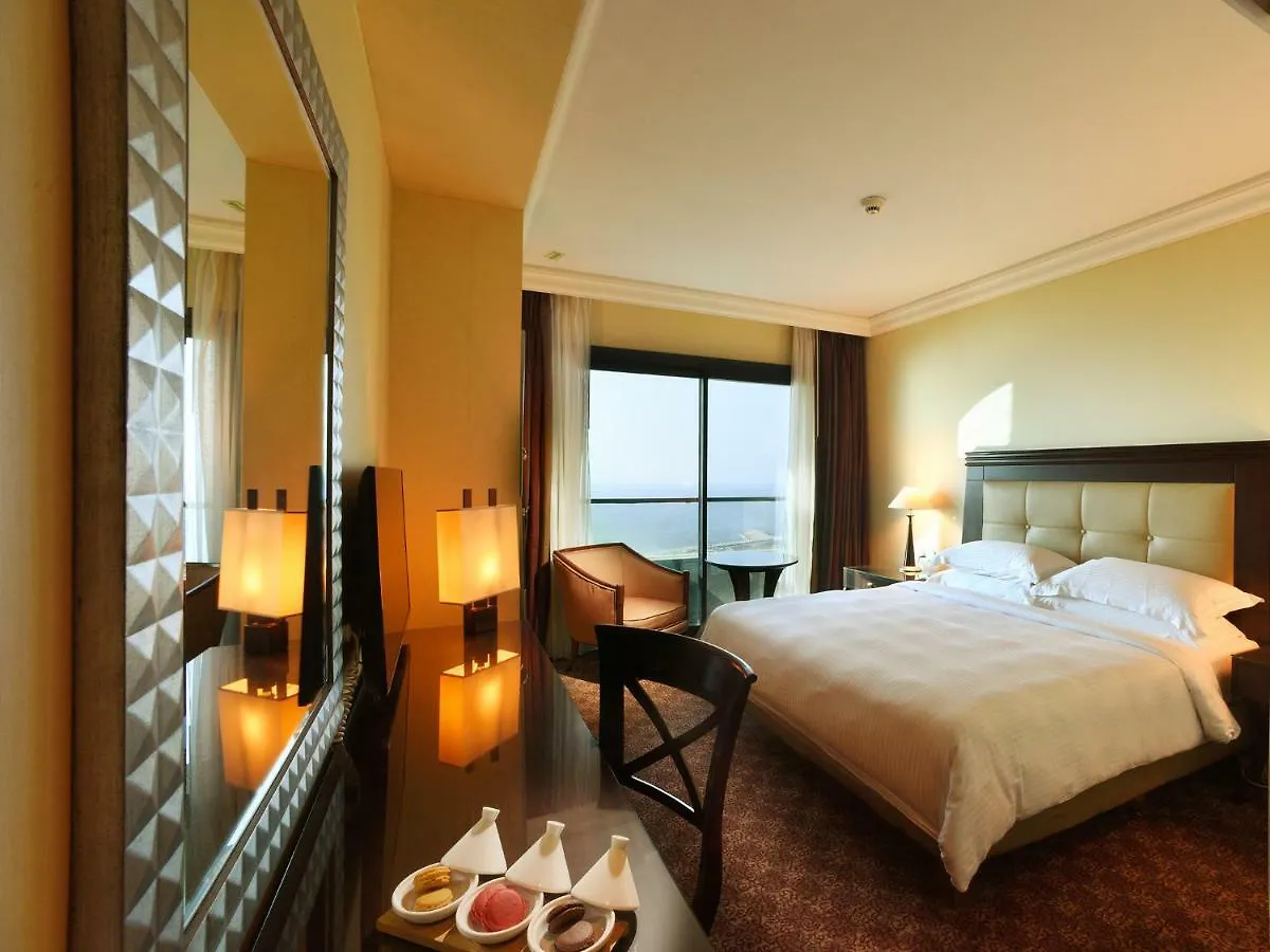 Raouche Arjaan By Rotana Aparthotel Beirut